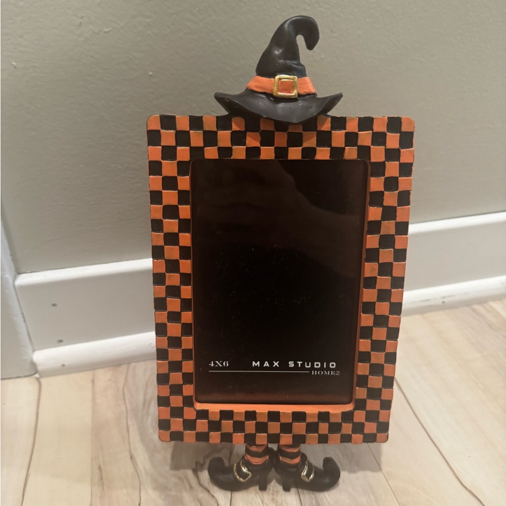 MAX STUDIO NEW Halloween Checkerboard 
Orange & Black Witch Frame.